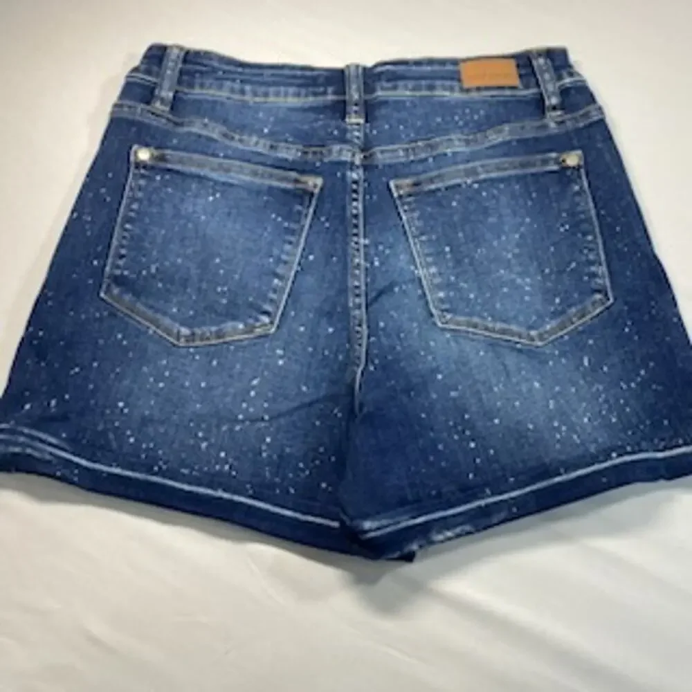 Judy Blue Dark Wash Denim Shorts White Paint Splatter Design Women’s Medium